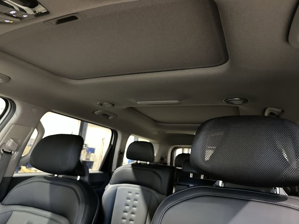 New 2026 Kia EV9 Wind image 16