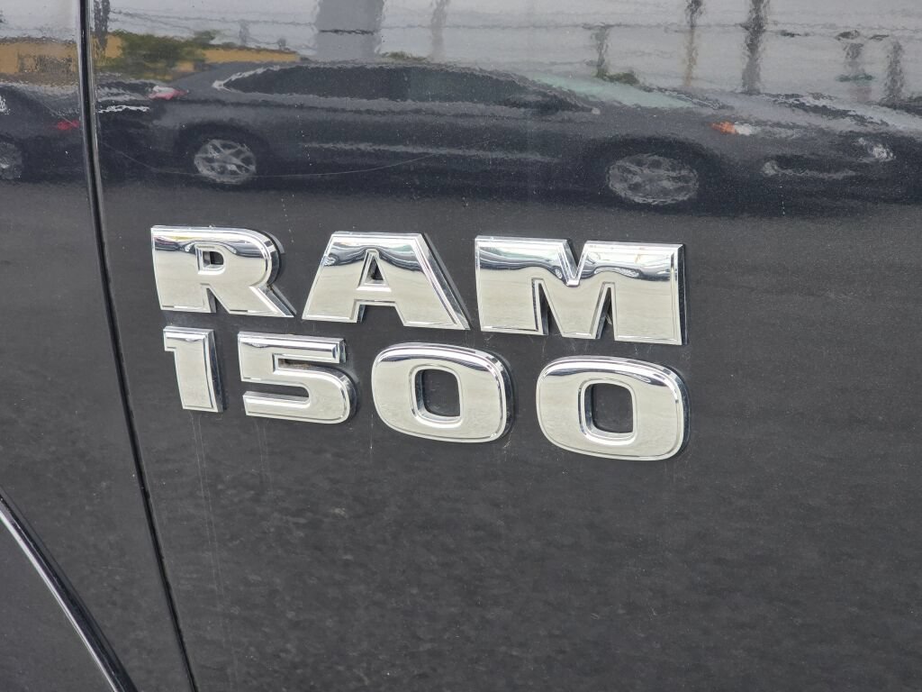 Used 2017 RAM 1500 Laramie w/ Convenience Group AWD/4WD image 13