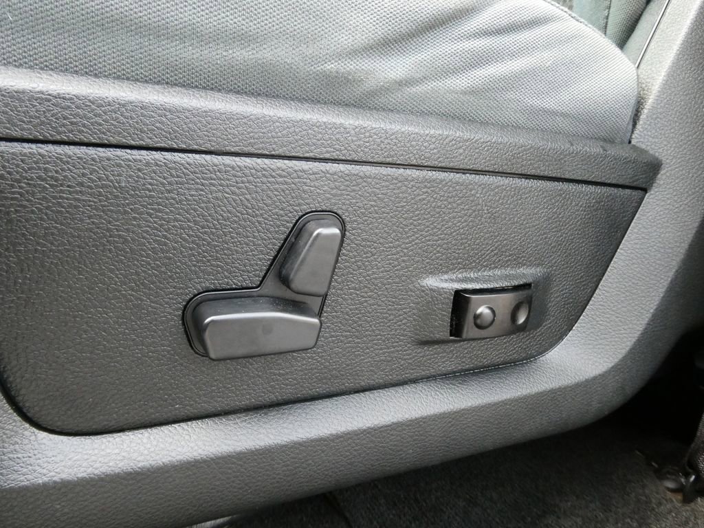 Used 2018 RAM 1500 Big Horn image 24