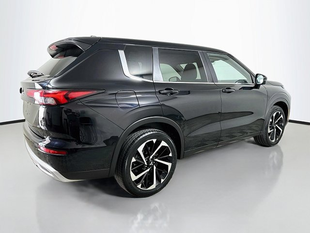 Used 2024 Mitsubishi Outlander SE AWD/4WD image 7