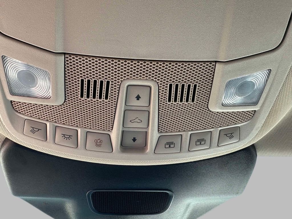 Used 2020 Lincoln Nautilus Reserve image 27