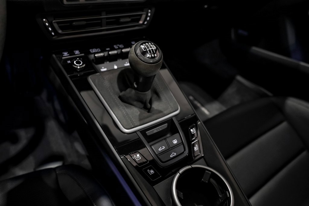 Used 2024 Porsche 911 Carrera GTS w/ Premium Package image 18