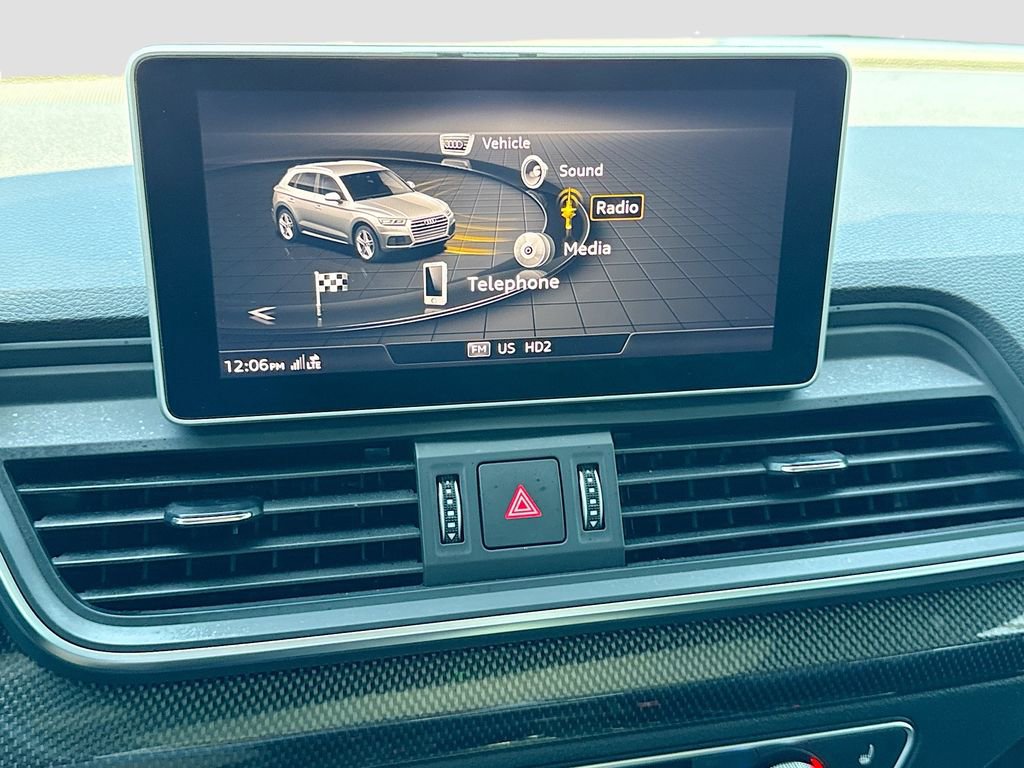 Used 2019 Audi SQ5 Premium Plus w/ Premium Plus Package image 29