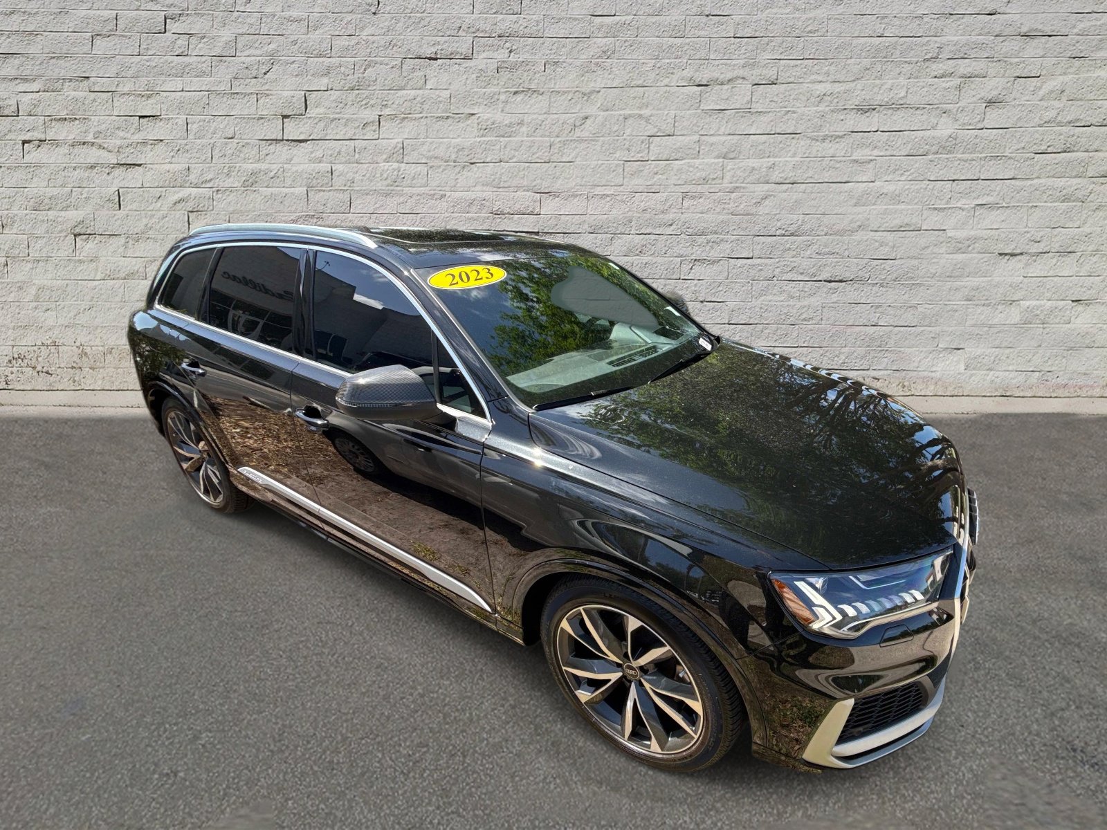 Used 2023 Audi SQ7 Prestige w/ Prestige Package AWD/4WD image 4