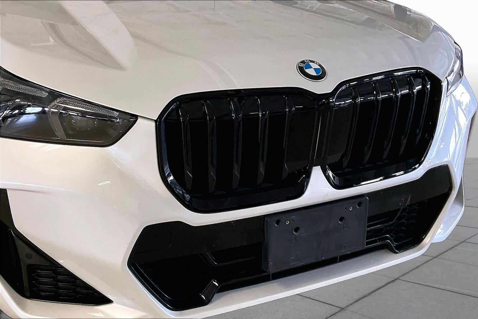 Used 2025 BMW X1 xDrive28i w/ M Sport Package AWD/4WD image 30