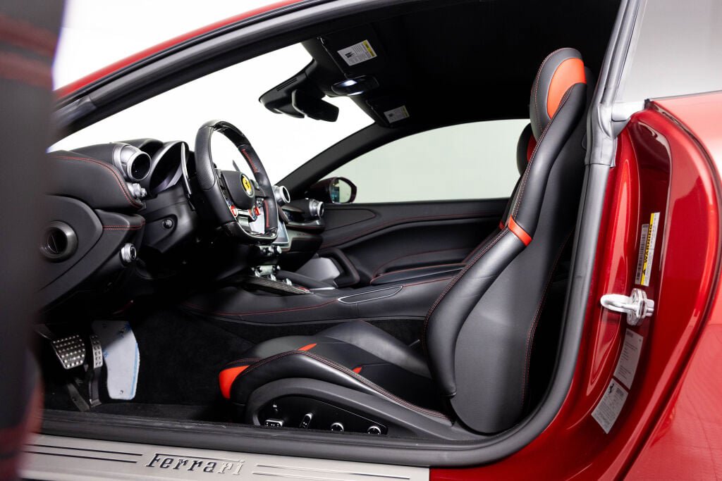 Certified 2019 Ferrari GTC4Lusso T RWD image 47