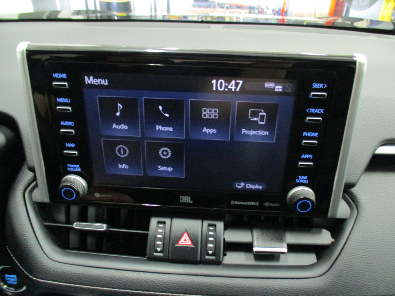 Used 2021 Toyota RAV4 XLE Premium image 23