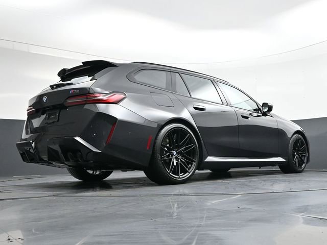 Used 2026 BMW M5 Touring image 33