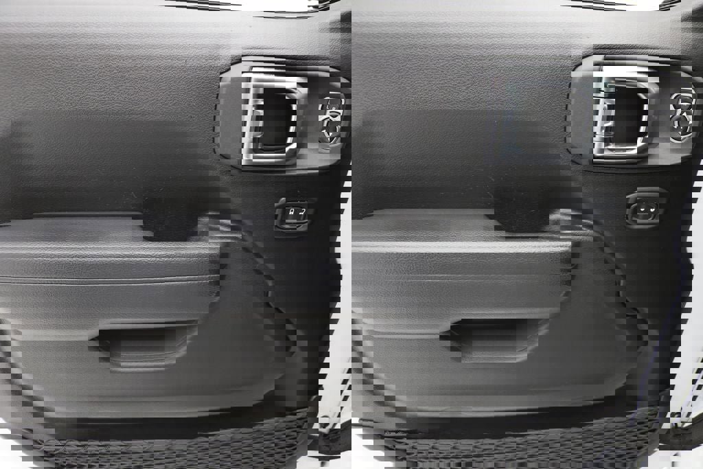 Used 2023 Jeep Wrangler Unlimited Rubicon image 16