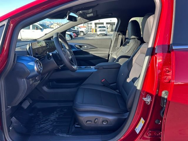 New 2026 Chevrolet Equinox EV LT AWD/4WD image 2