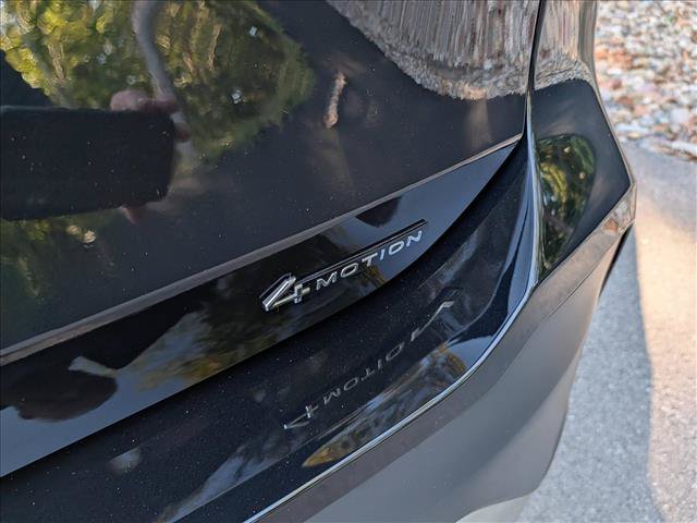 Certified 2025 Volkswagen Tiguan SE AWD/4WD image 20