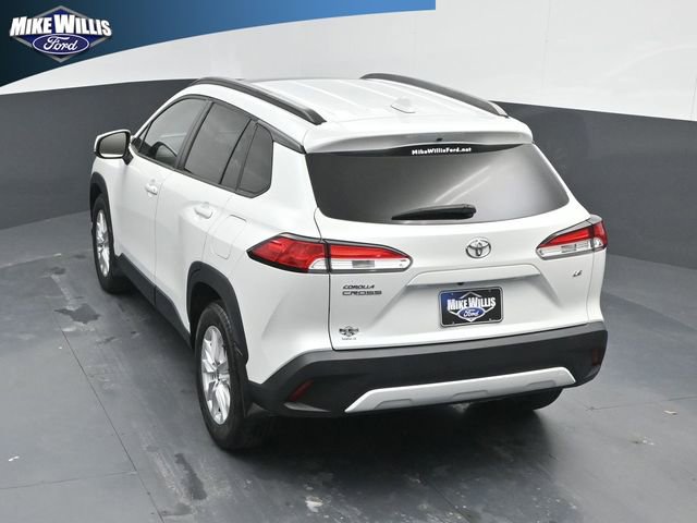 Used 2022 Toyota Corolla Cross LE image 13