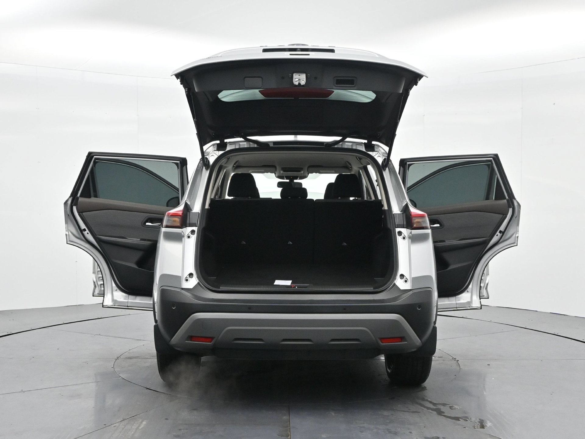 Used 2023 Nissan Rogue SV FWD image 42