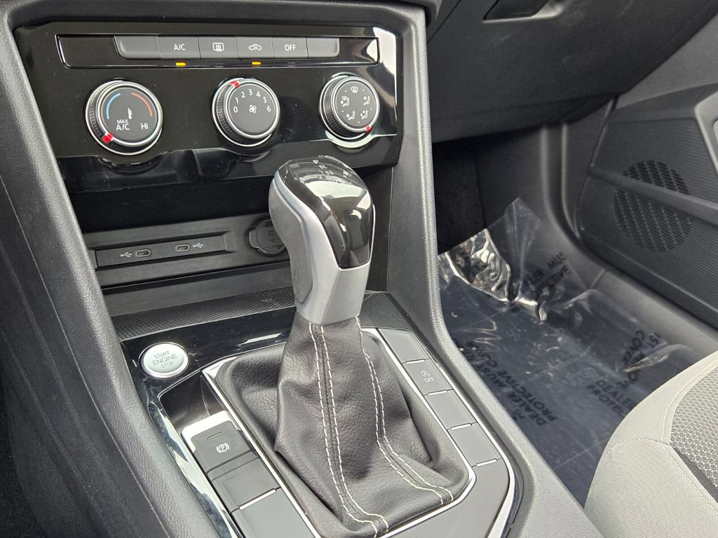 Certified 2024 Volkswagen Taos S FWD image 20
