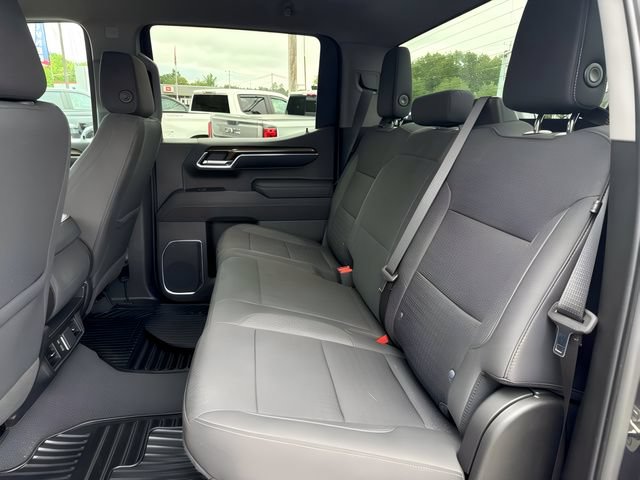 Used 2023 Chevrolet Silverado 1500 LT AWD/4WD image 19