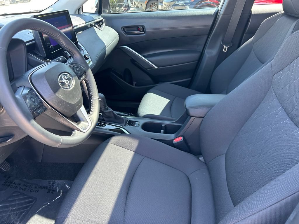Used 2024 Toyota Corolla Cross LE w/ Moonroof Package FWD image 11