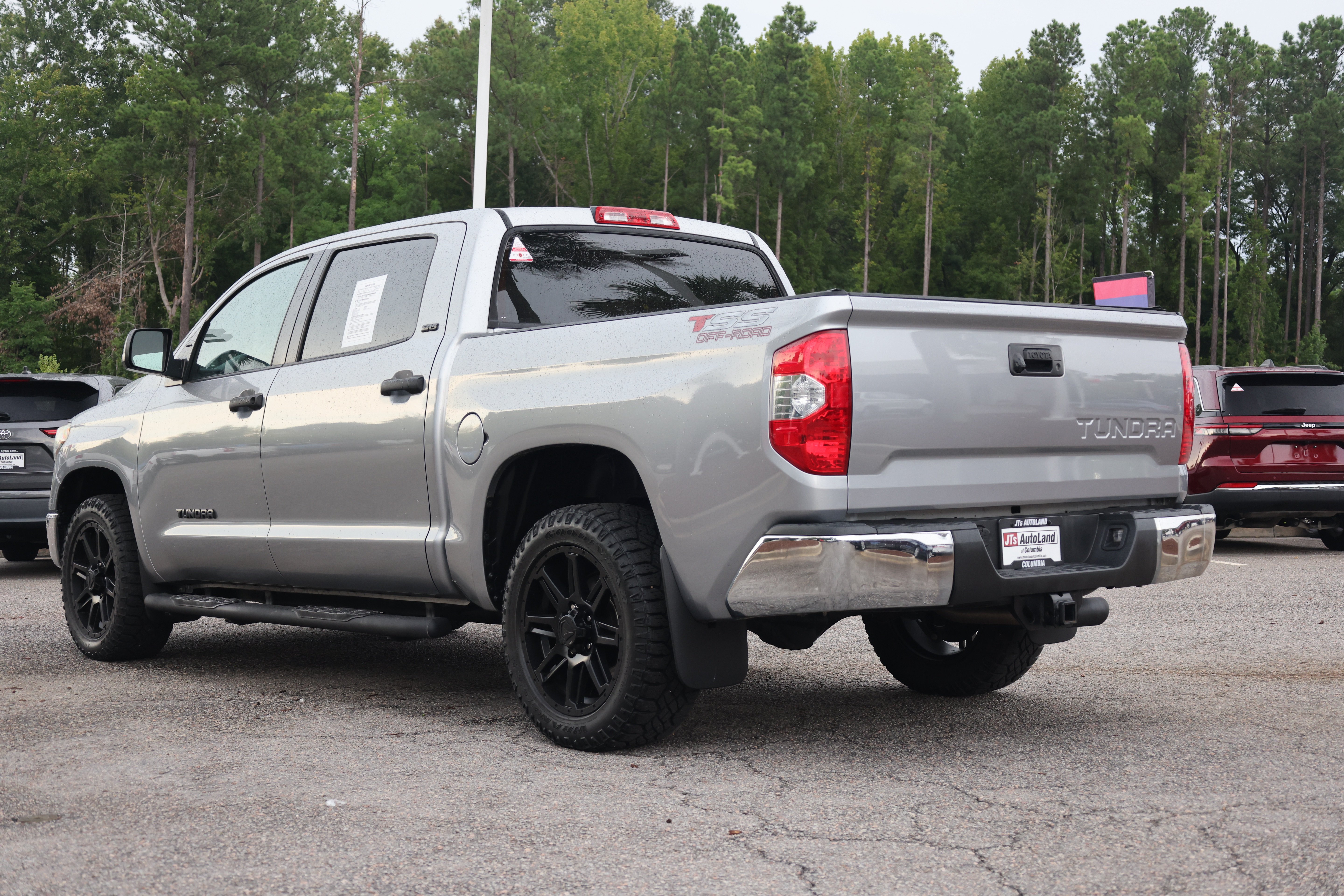 Used 2019 Toyota Tundra SR5 RWD image 2