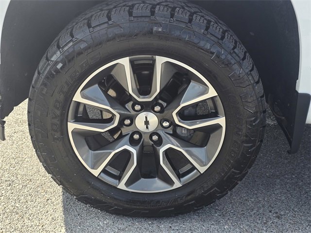 Used 2019 Chevrolet Silverado 1500 LT w/ Texas Edition image 9