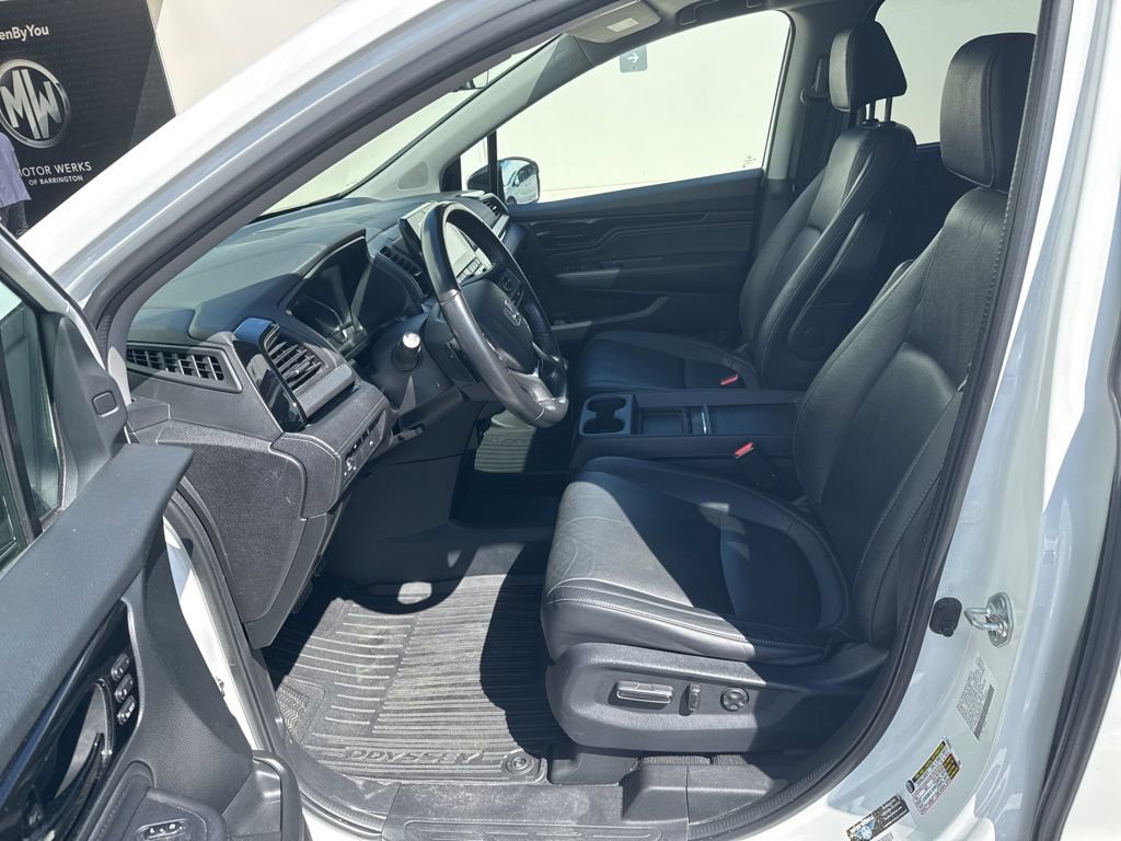 Used 2022 Honda Odyssey Touring image 2