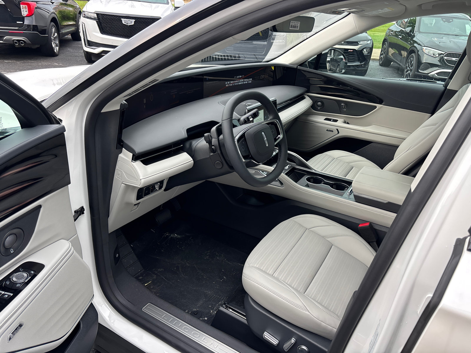 New 2026 Lincoln Nautilus Reserve AWD/4WD image 25