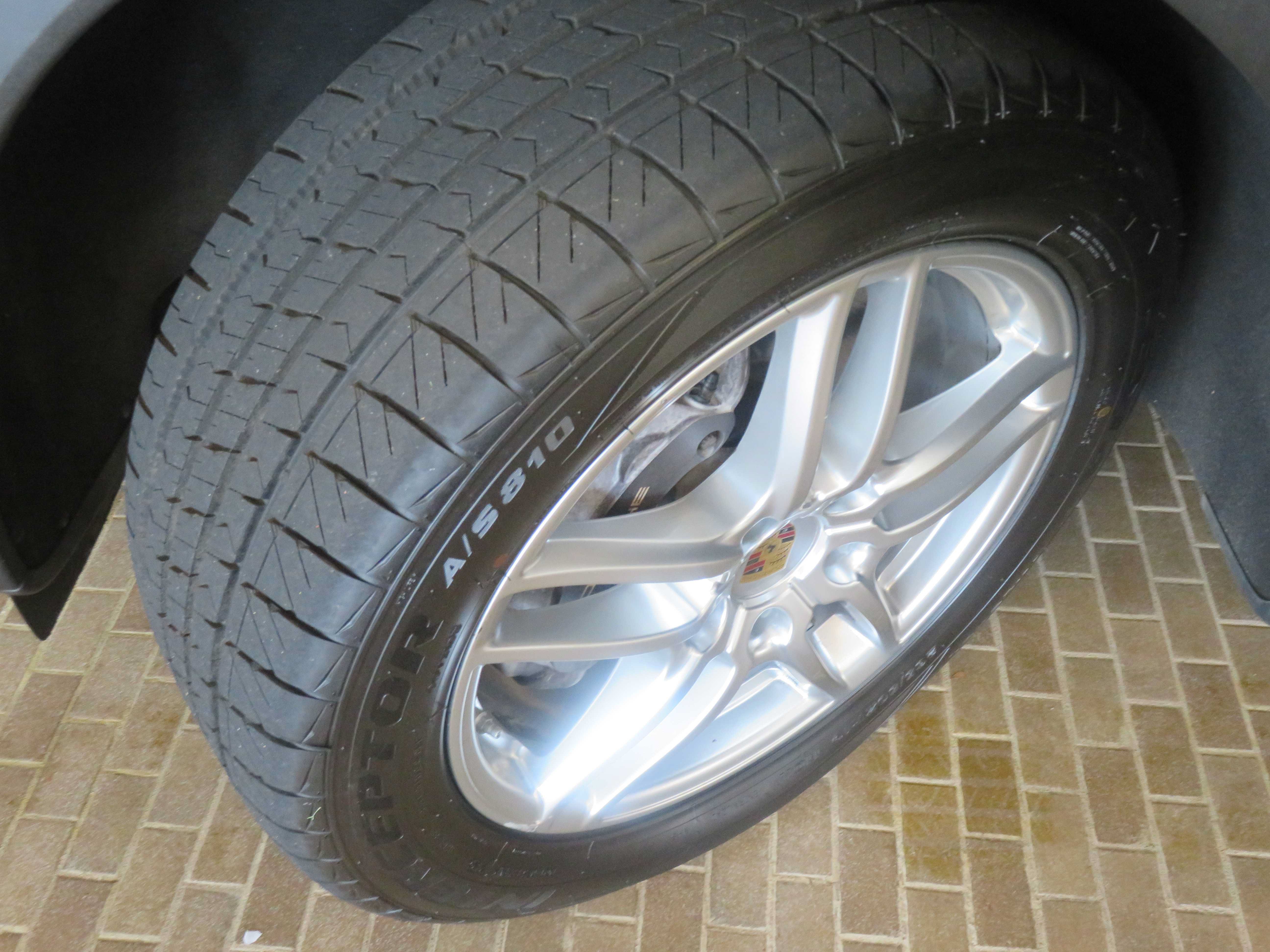 Used 2016 Porsche Cayenne AWD/4WD image 11