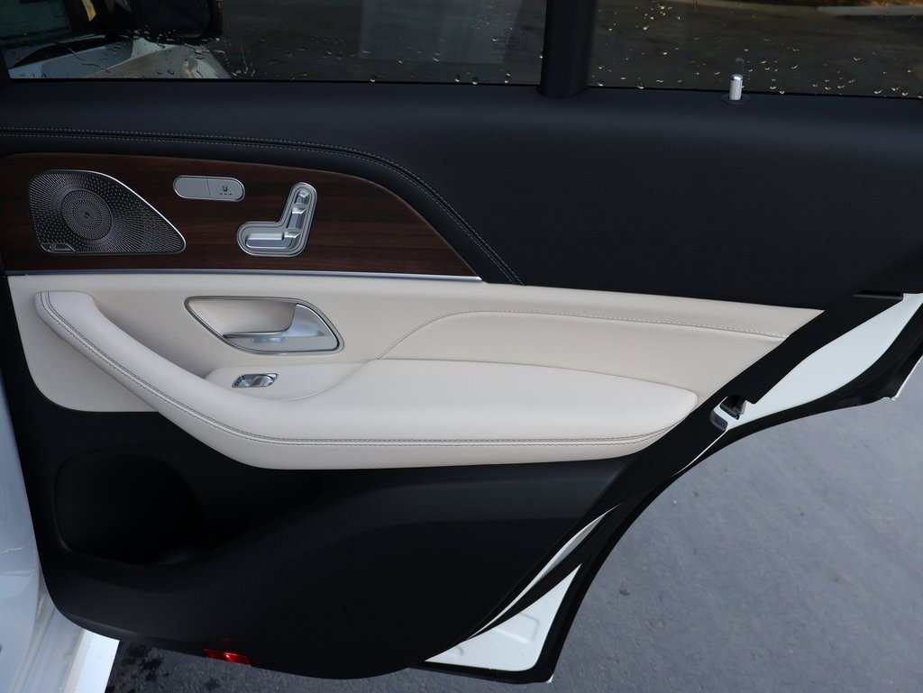 New 2026 Mercedes-Benz GLE 53 AMG 4MATIC image 17