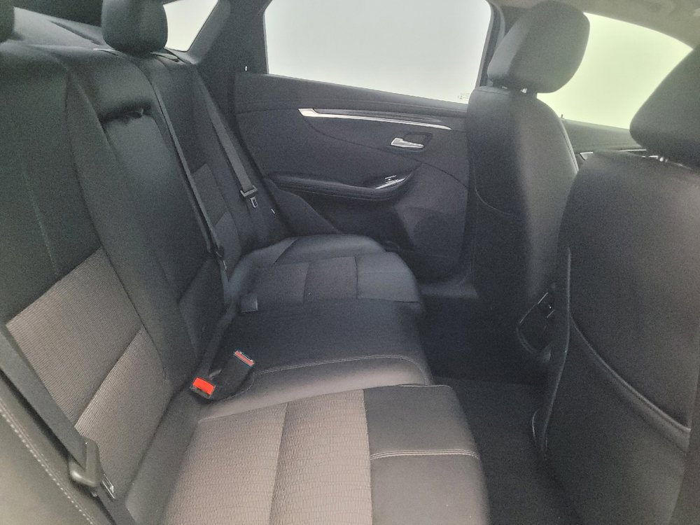 Used 2019 Chevrolet Impala LT FWD image 19