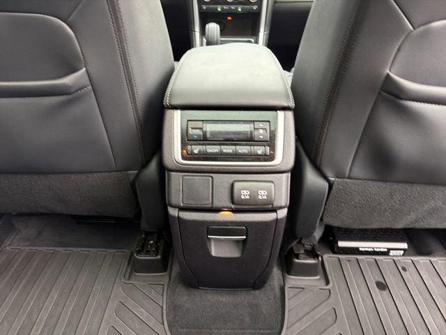Used 2022 Subaru Ascent Limited w/ Technology Package AWD/4WD image 23