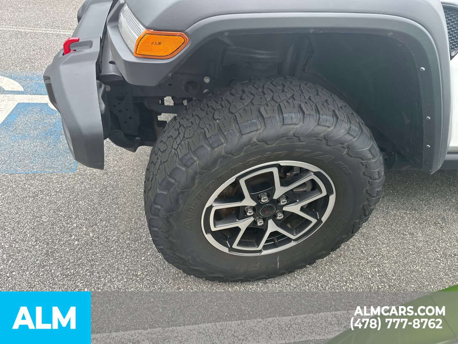 Used 2025 Jeep Wrangler Unlimited Rubicon AWD/4WD image 9