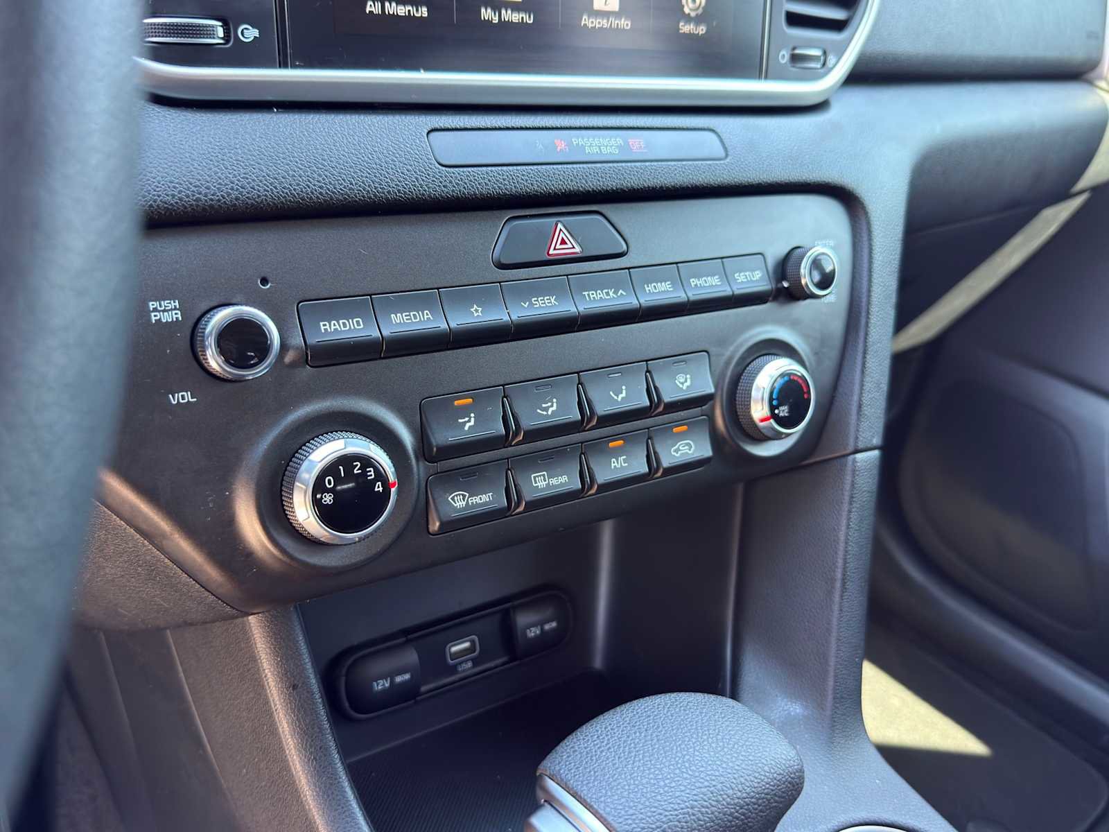 Certified 2022 Kia Sportage LX image 14