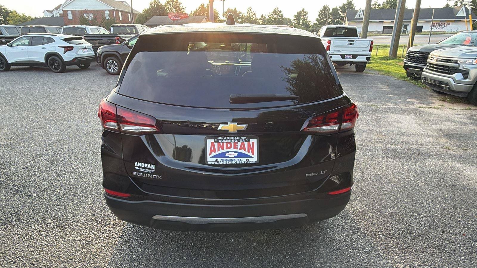 Used 2024 Chevrolet Equinox LT AWD/4WD image 9