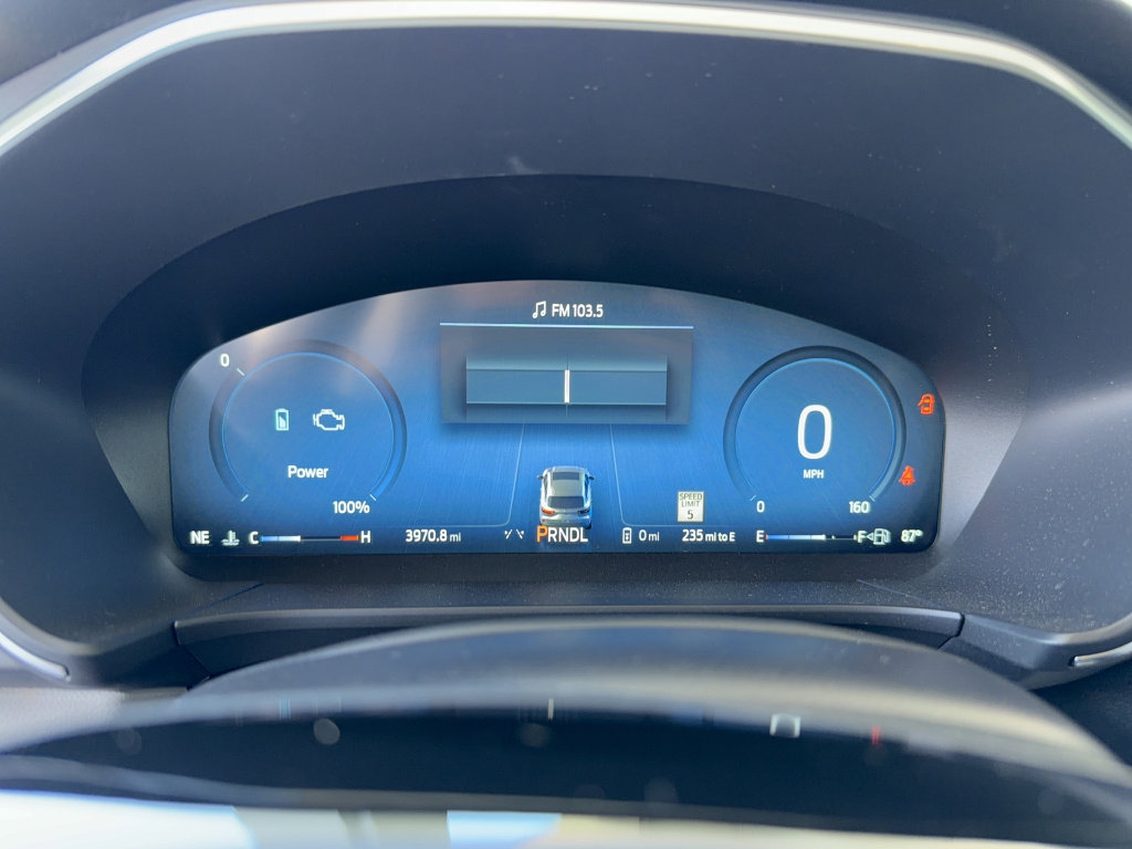 Certified 2025 Ford Escape SE w/ PHEV Premium Package FWD image 15