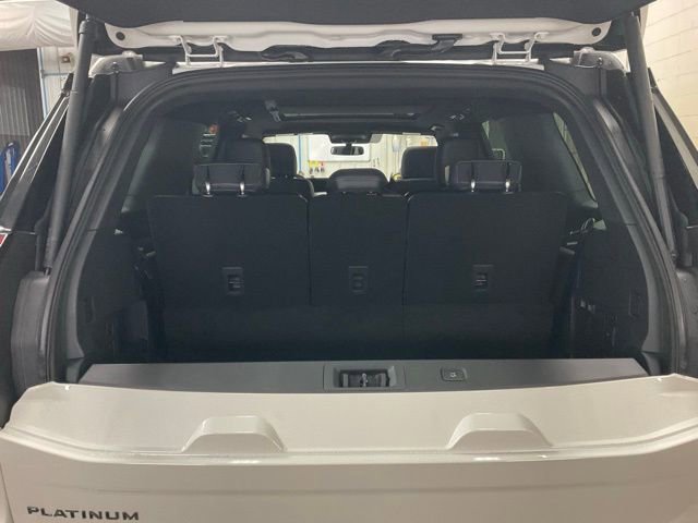 New 2025 Ford Expedition Platinum image 5