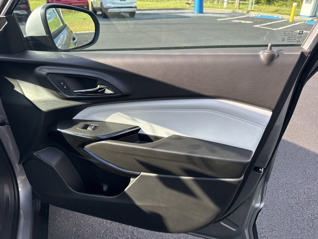 New 2026 Chevrolet Trax LT FWD image 30