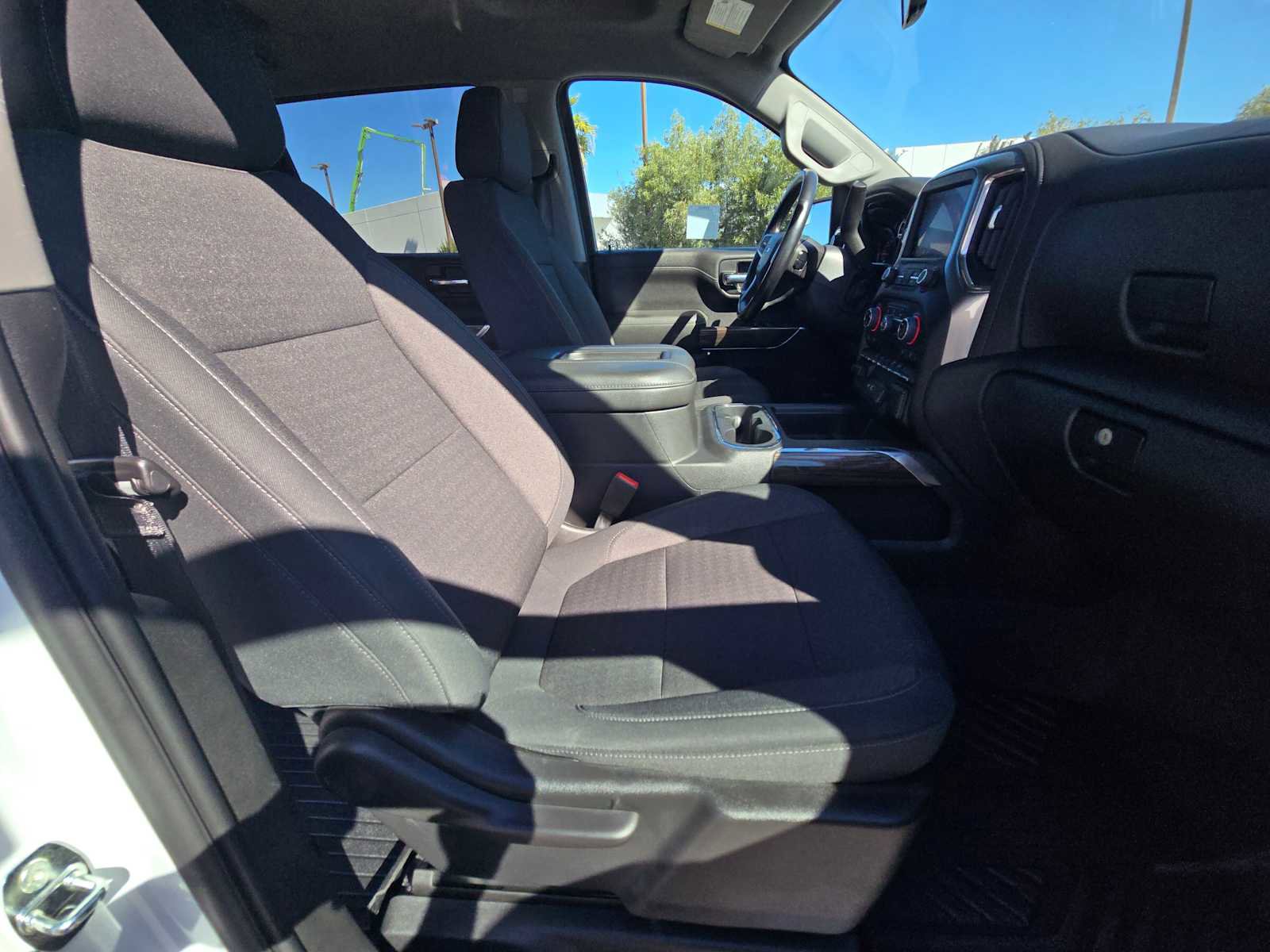 Used 2022 Chevrolet Silverado 1500 LT Trail Boss w/ Convenience Package II image 11