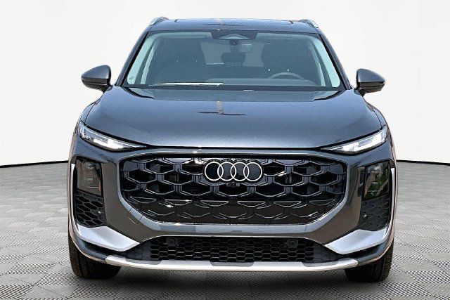 New 2026 Audi Q3 quattro 2.0T AWD/4WD image 3