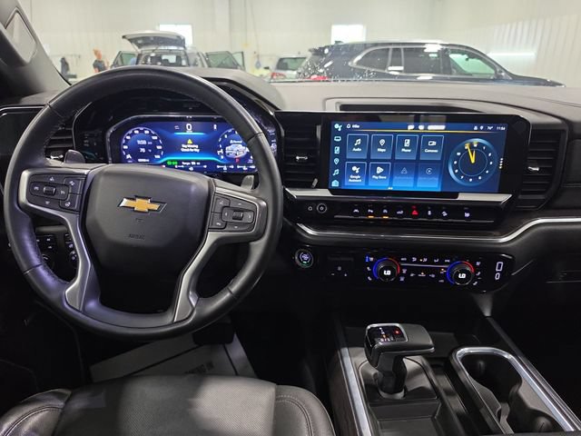 Used 2024 Chevrolet Silverado 1500 LTZ AWD/4WD image 10