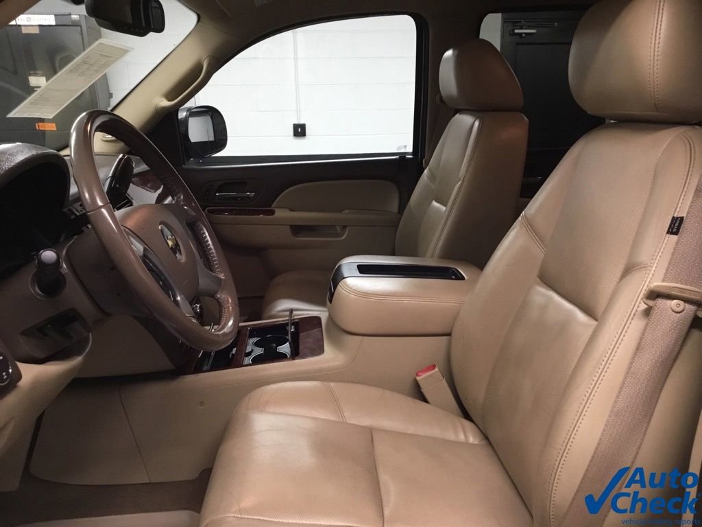 Used 2011 Chevrolet Avalanche LTZ image 36