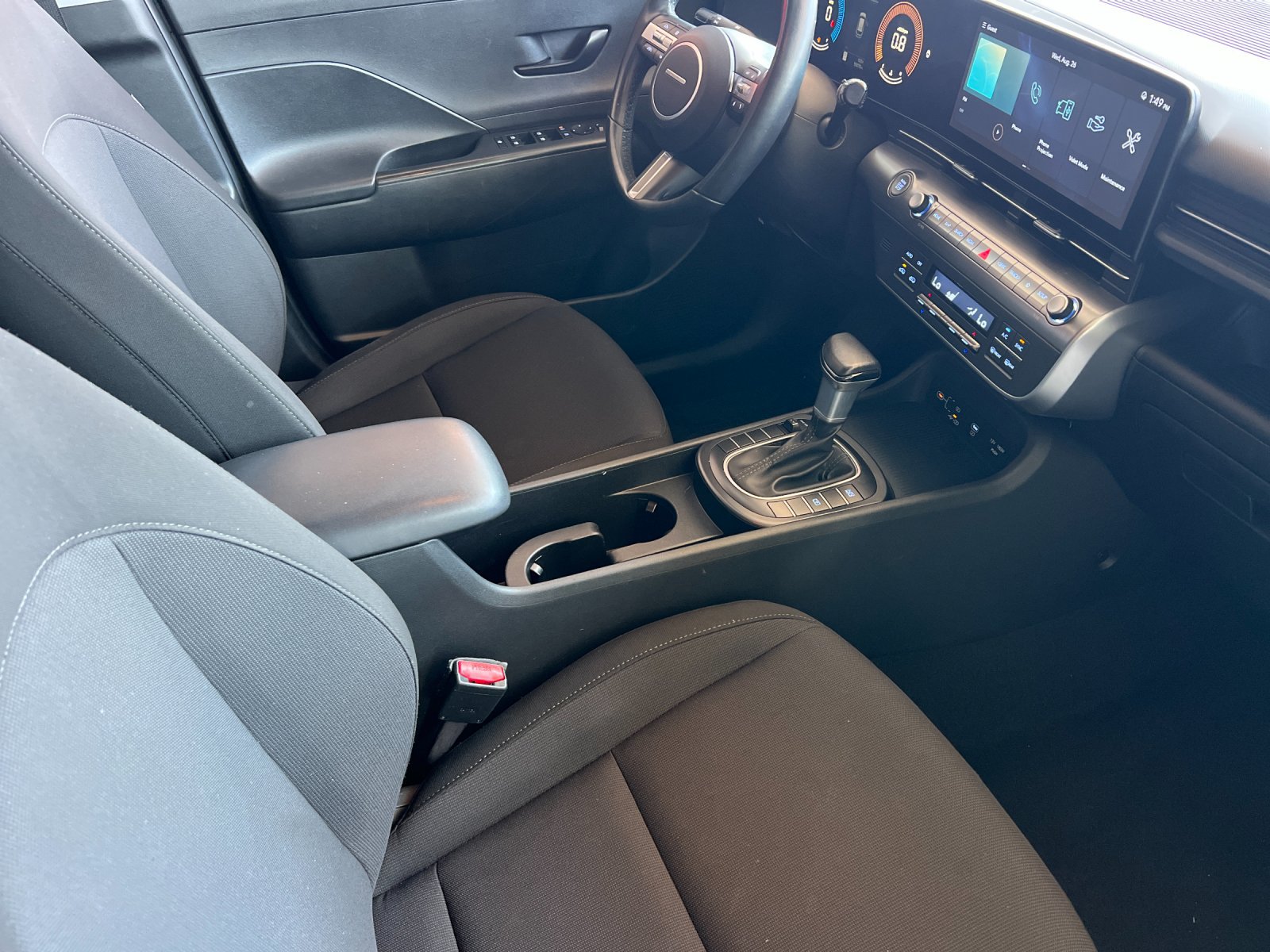 Used 2024 Hyundai Kona SEL FWD image 16