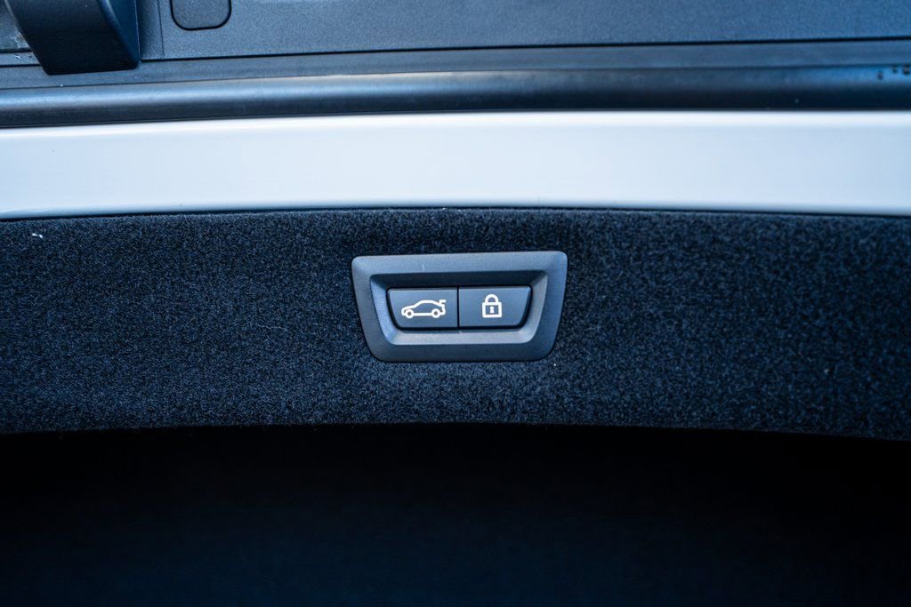 Used 2020 BMW M8 Coupe w/ Driving Assistance Package image 56