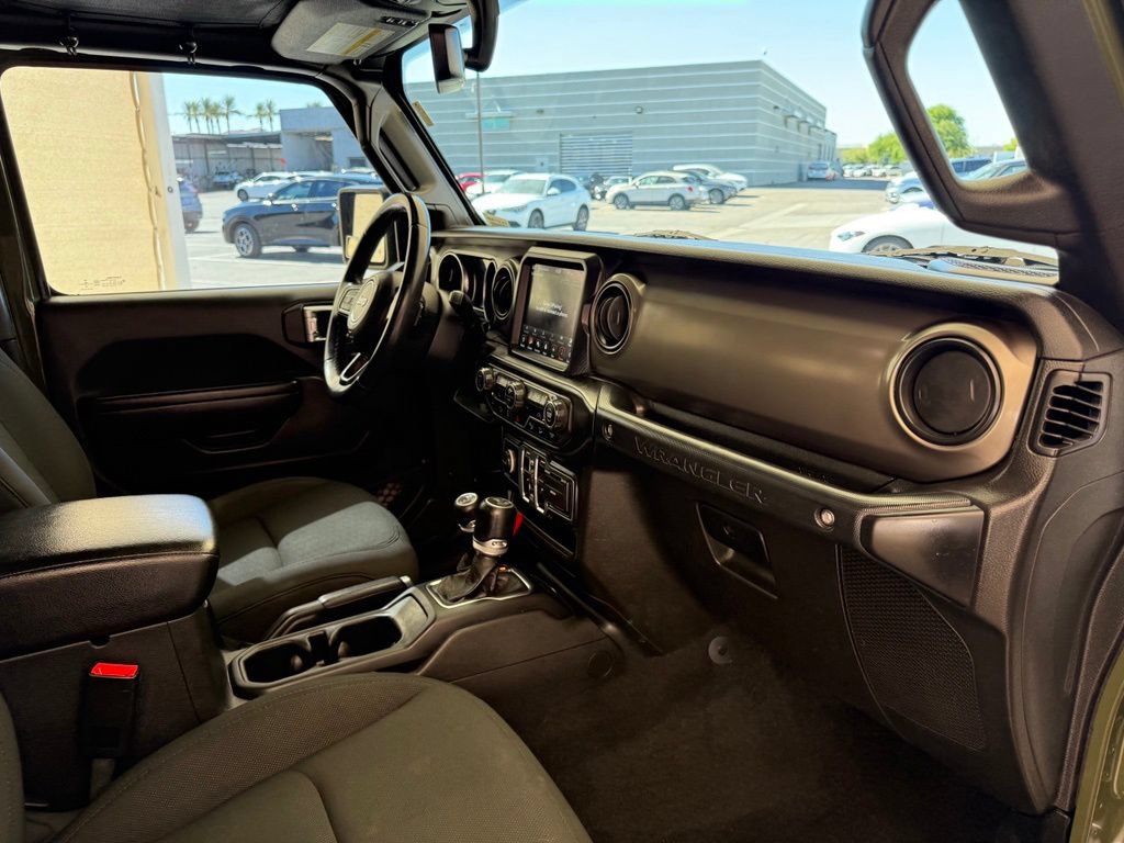 Used 2020 Jeep Wrangler Unlimited Sport S w/ Sun And Sound Package AWD/4WD image 13