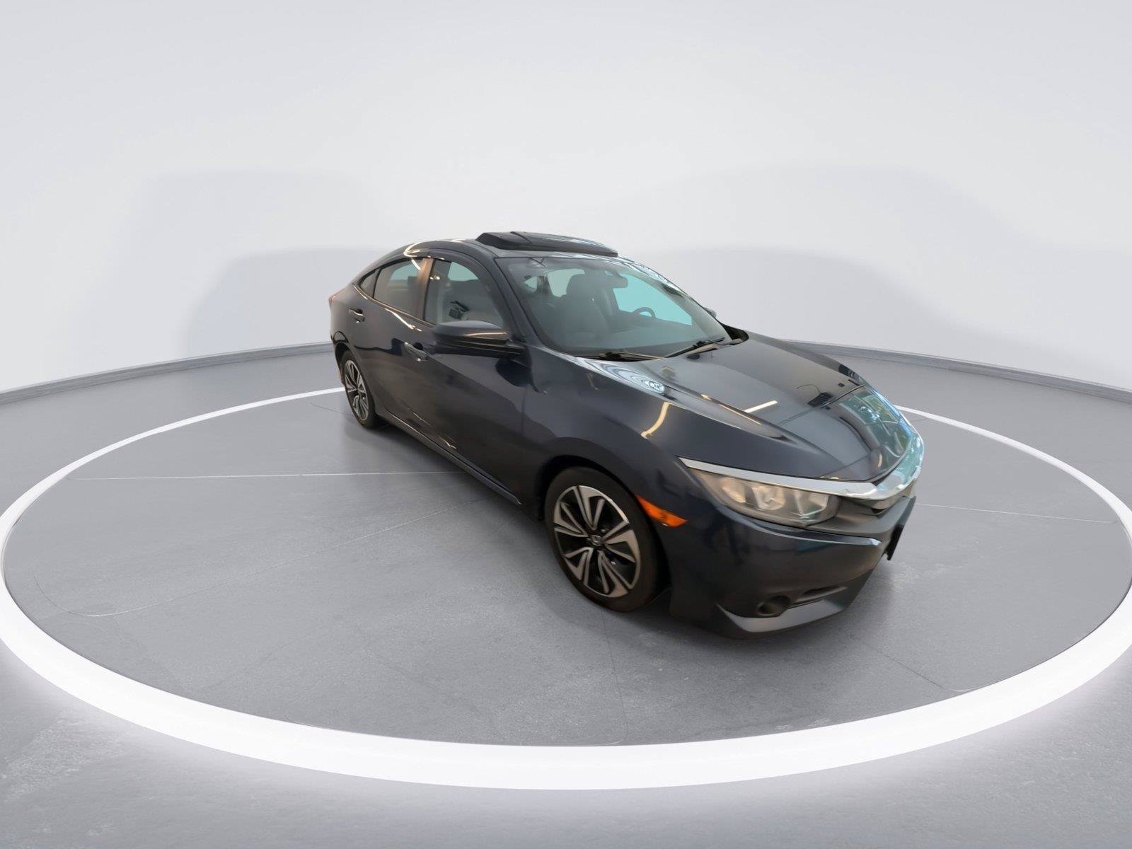 Used 2018 Honda Civic EX-L image 1