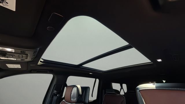 Used 2024 GMC Yukon XL Denali Ultimate image 19