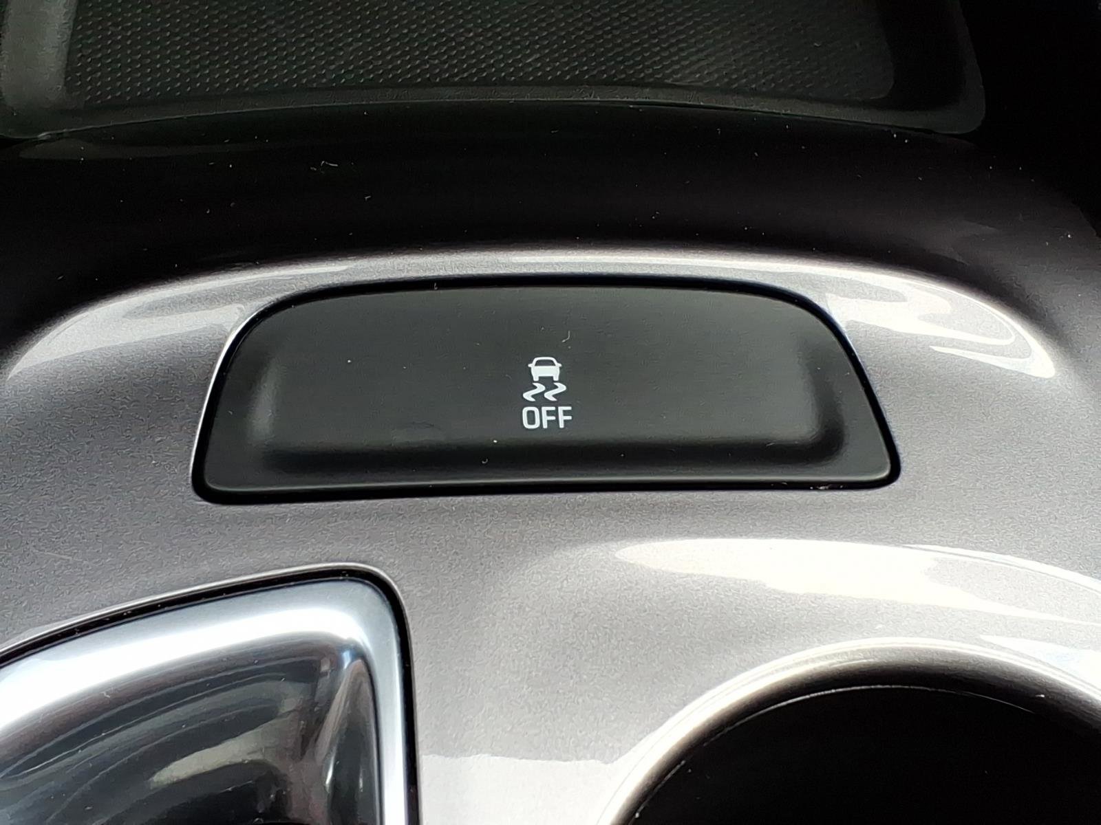 Used 2022 Chevrolet Malibu RS image 19
