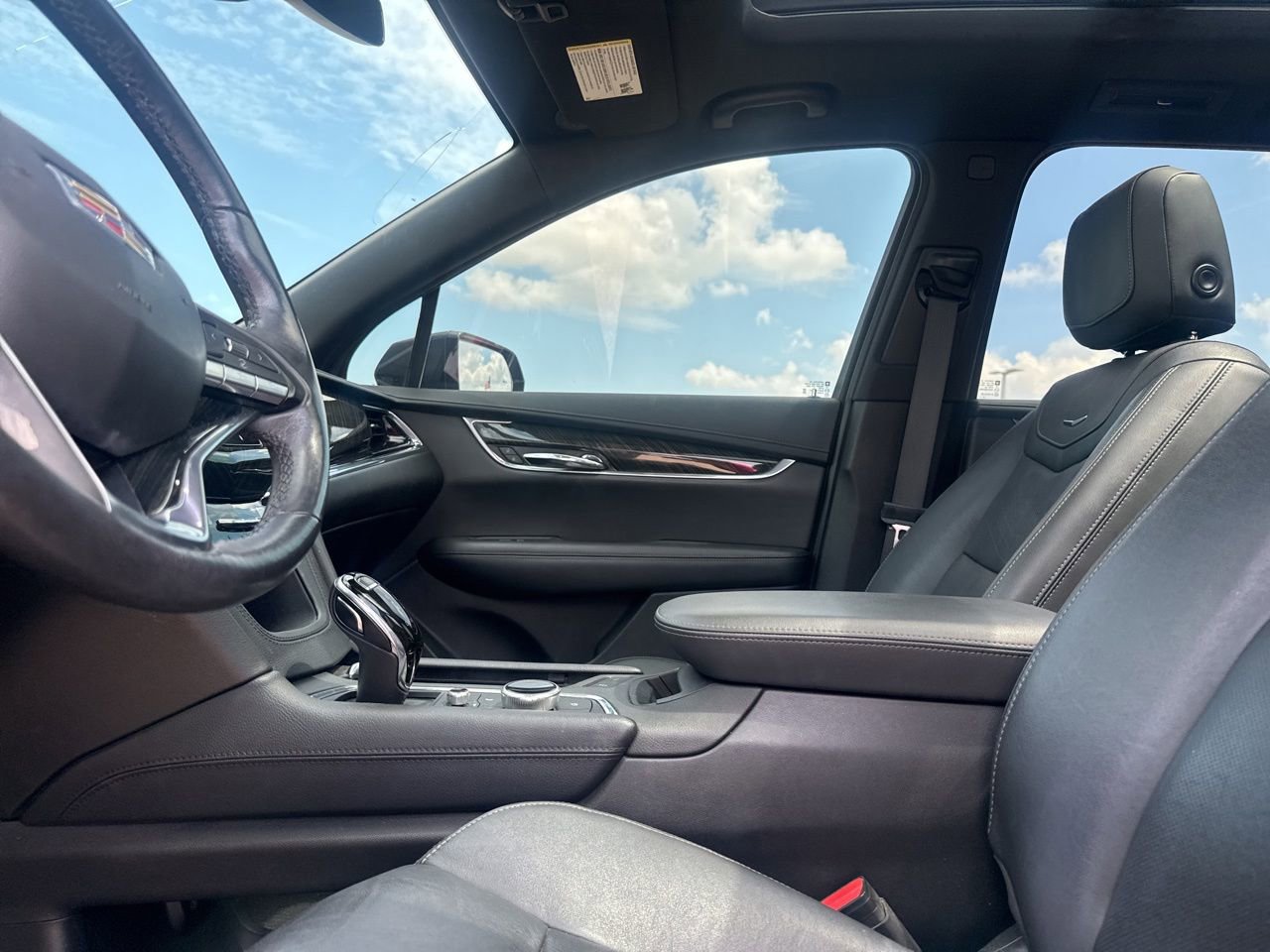 Used 2020 Cadillac XT6 Premium Luxury FWD image 44