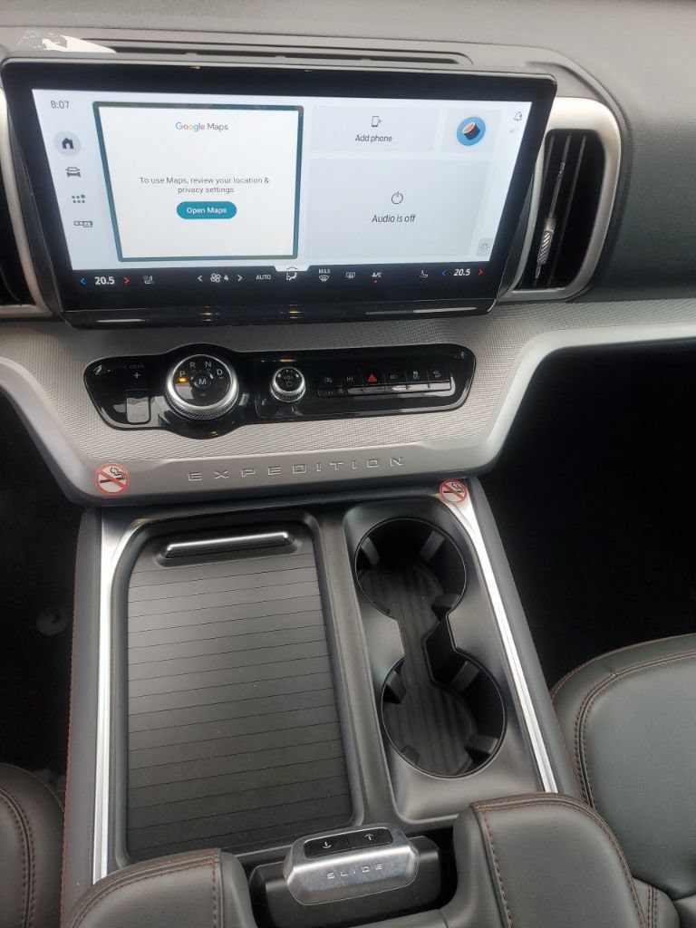 Used 2025 Ford Expedition Active AWD/4WD image 18