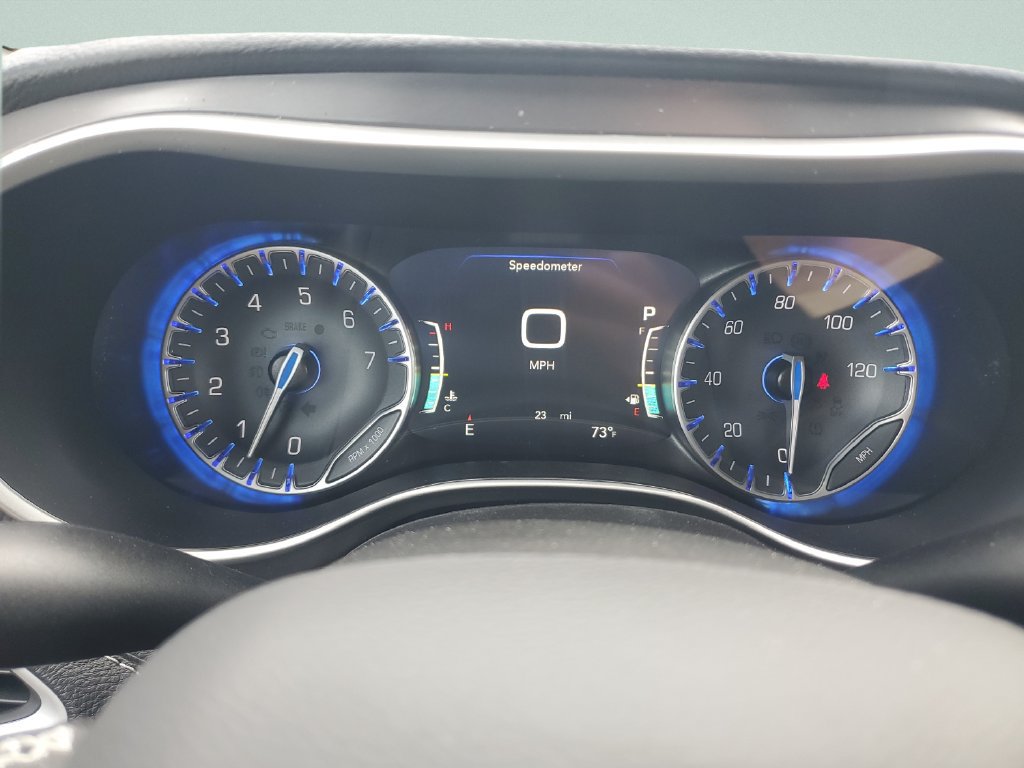New 2026 Chrysler Pacifica Select FWD image 21