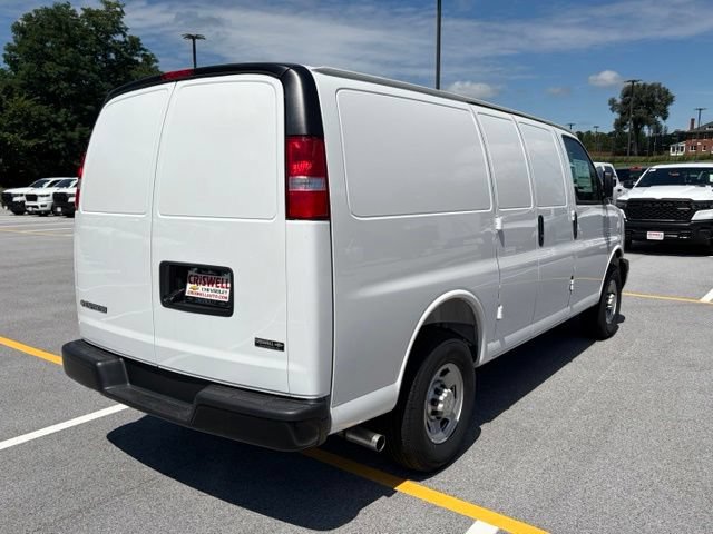 New 2026 Chevrolet Express 2500 w/ Driver Convenience Package RWD image 10