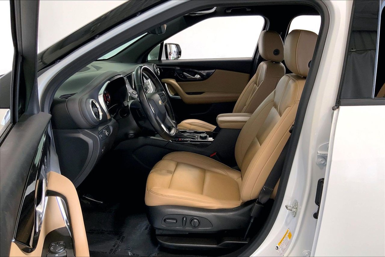 Used 2021 Chevrolet Blazer Premier w/ Driver Confidence II Package FWD image 18