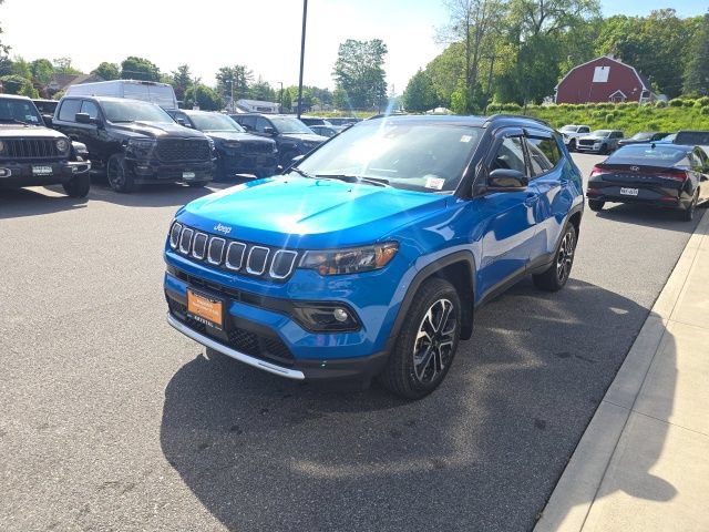Certified 2022 Jeep Compass Limited AWD/4WD image 3